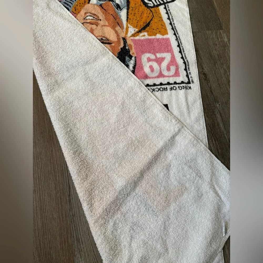 VTG Leshner Mills Elvis Presley King Of Rock & Roll Stamp Design Towel Retro S
